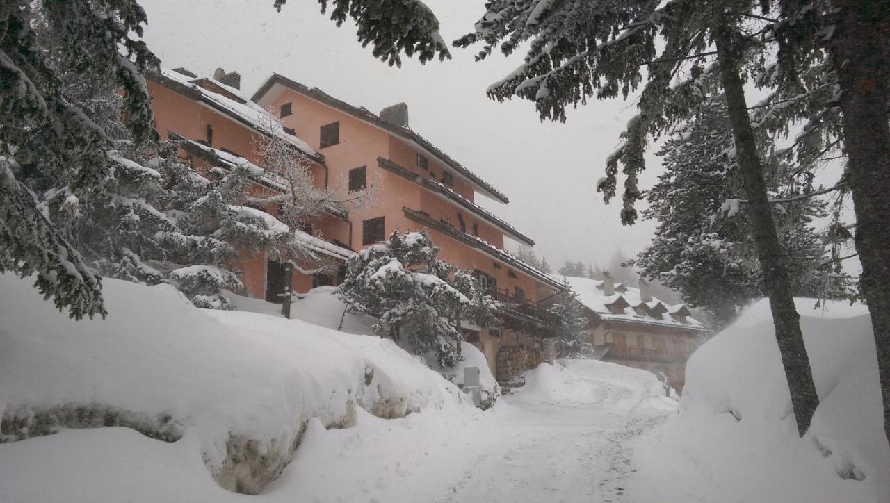 Panorama Apartment Claviere Bagian luar foto